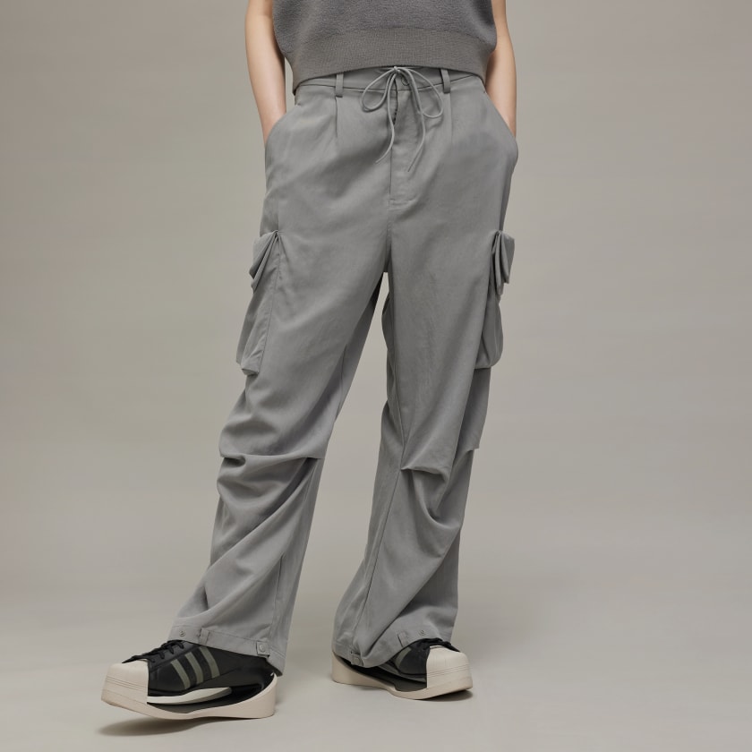 Pantalon cargo serre en bas hot sale