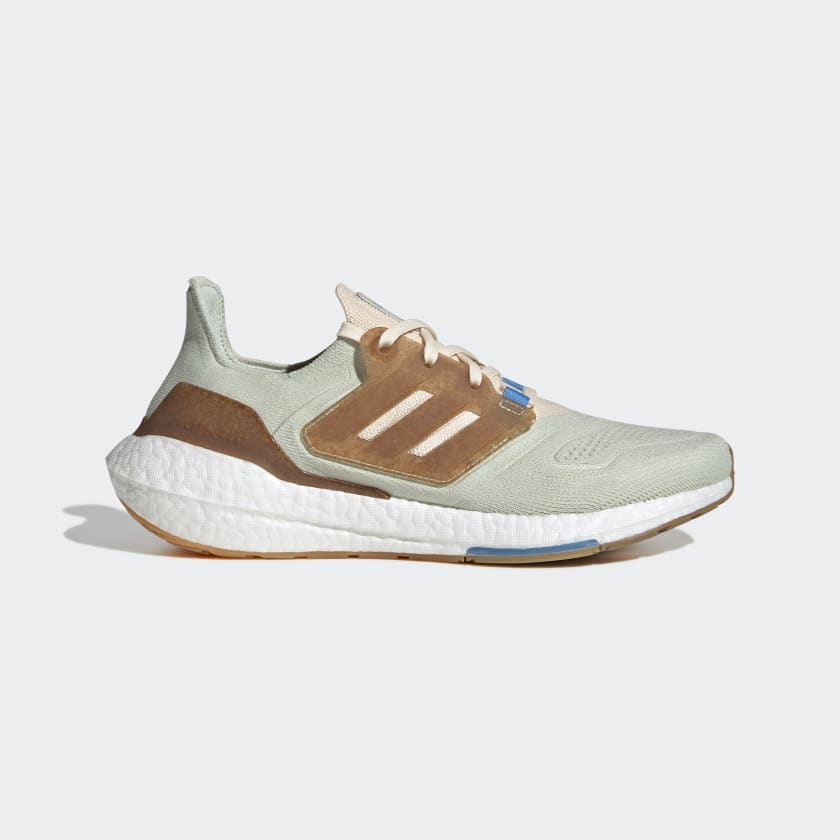 ADIDAS BY STELLA MCCARTNEY ULTRABOOST 22 RUNNING SHOES GREEN