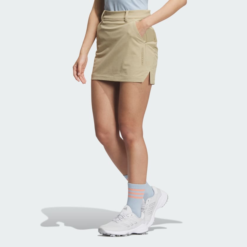 Beige top golf skort