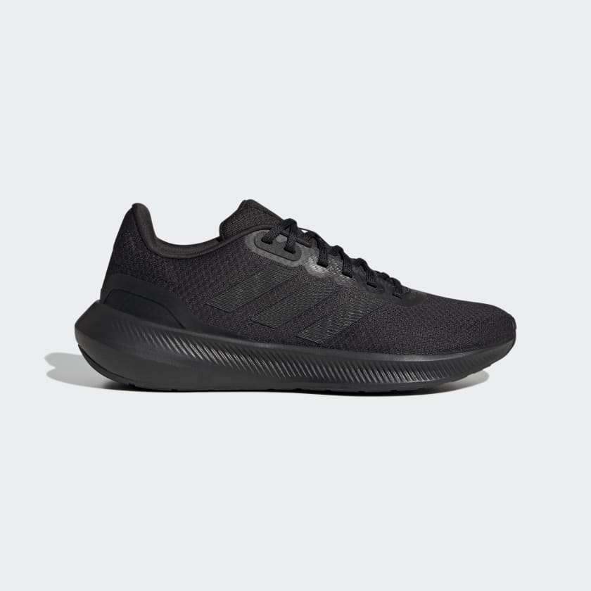 Scarpe da store calcio completamente nere