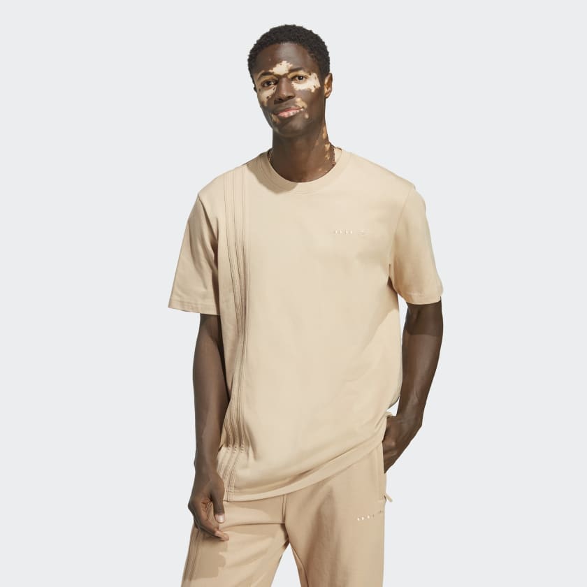 Adidas essentials t-shirt for men deals