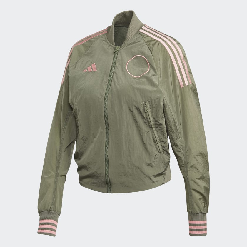 Vrct adidas store