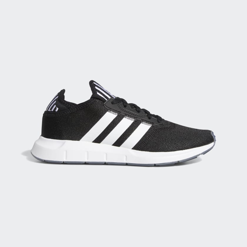 Adidas swift run white and black on sale