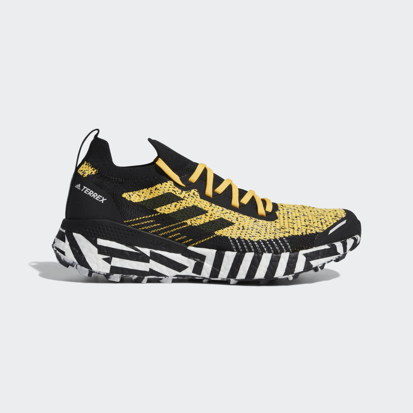 adidas gold running shoes