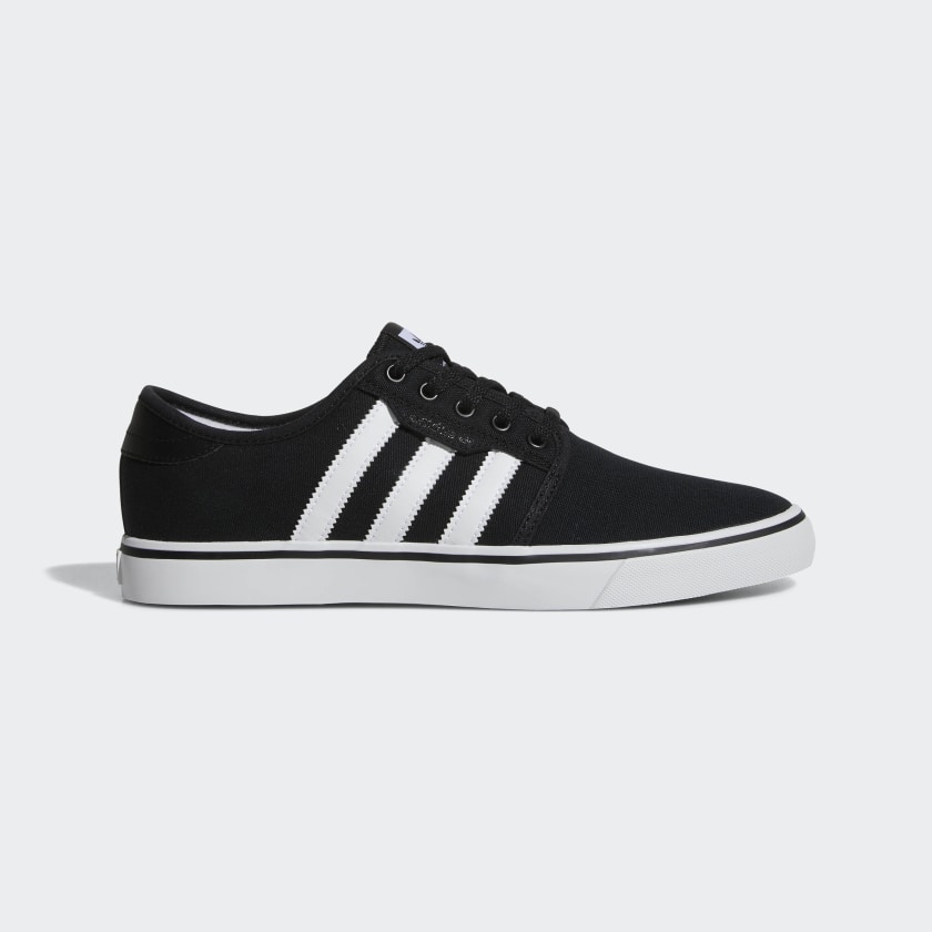 adidas black sport shoes