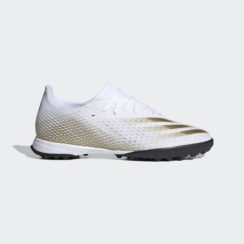 Soulier soccer turf