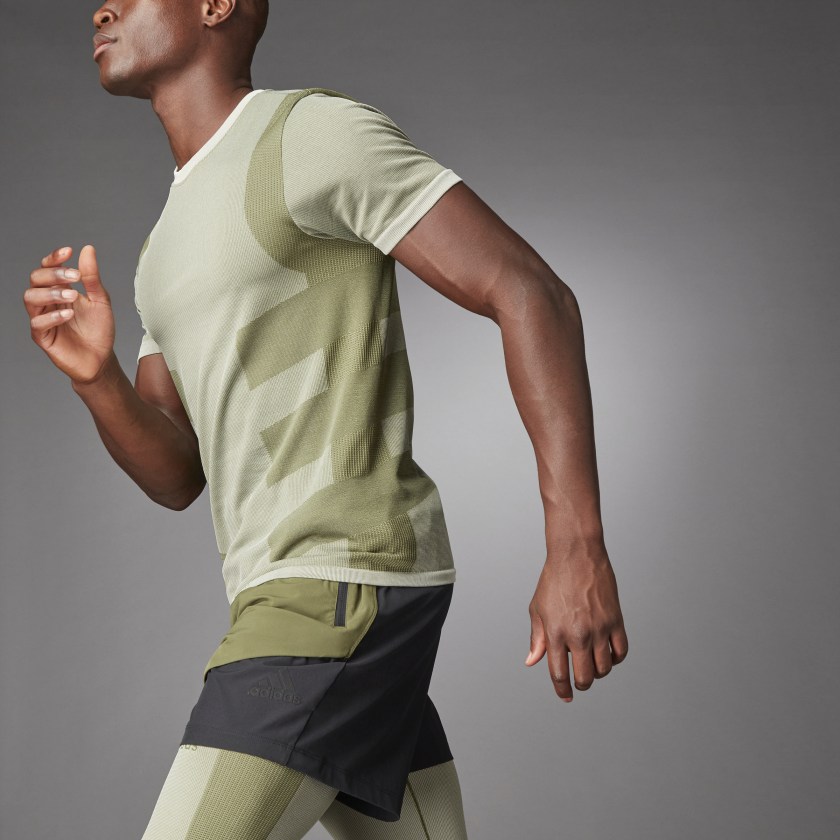 STUDIO TECHFIT SEAMLESS SHORT SLEEVE TEE