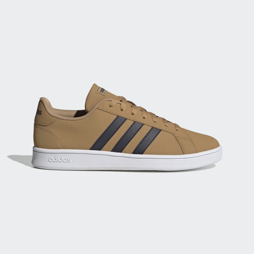 adidas marrom