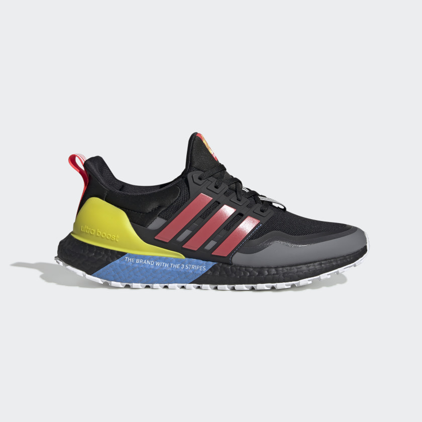 adidas black and yellow running shoes