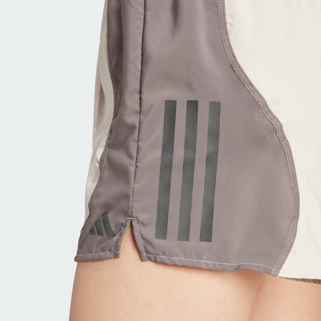 

adidas Shorts Own the Run Base Aeroready Mujer, Charcoal/wonder beige