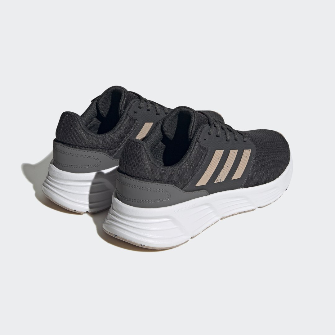 

adidas Tenis Galaxy Unisex, Carbon/wonder taupe/impact naranja