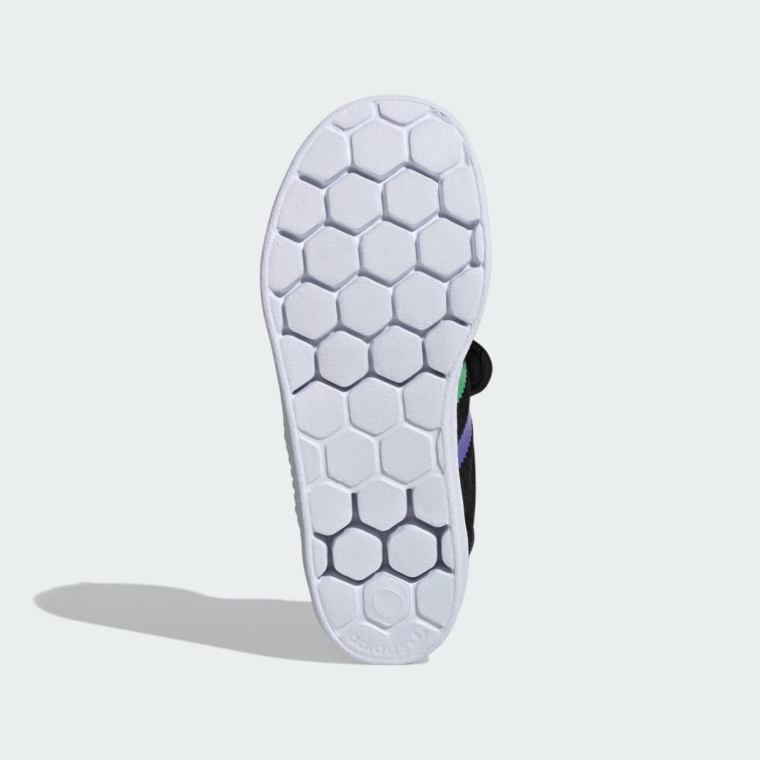 Adidas Disney sneaker Core Black / Cloud White / Yellow