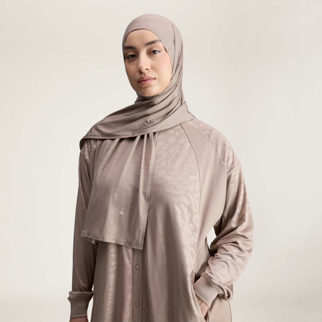 Hijab avec sous casquette adidas by Stella McCartney - vue 5
