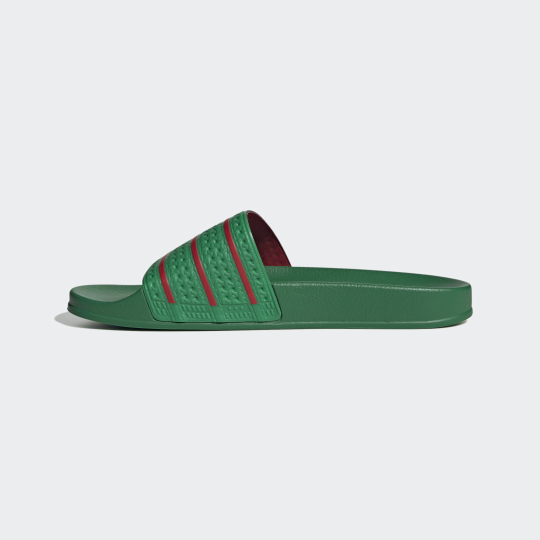 

adidas Sandalias Adilette Hombre, Bold verde/blanco/team power rojo