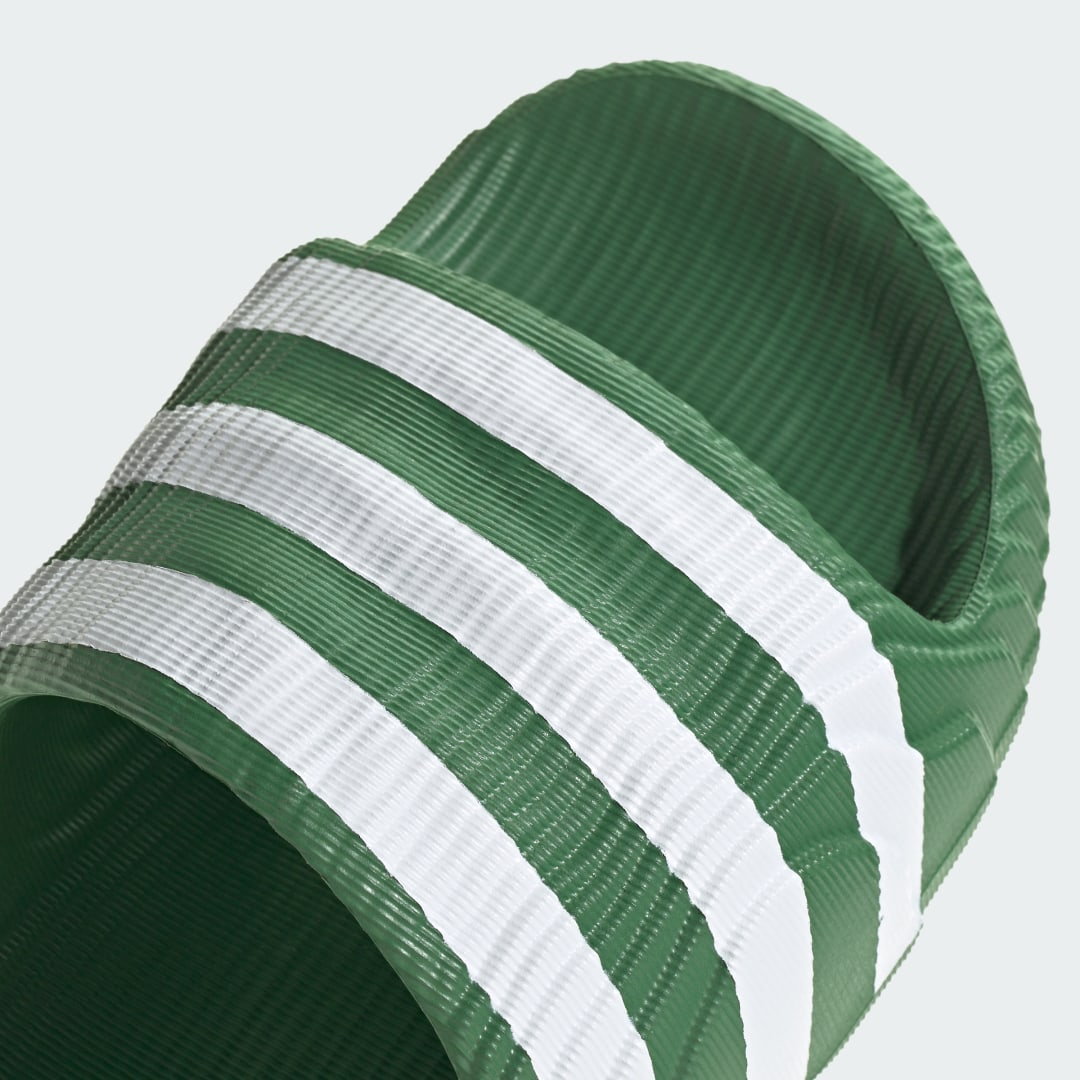 

adidas Sandalias Adilette 22 Hombre, Preloved verde/blanco/blanco