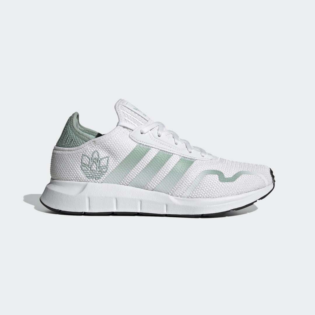фото Кроссовки swift run x adidas originals