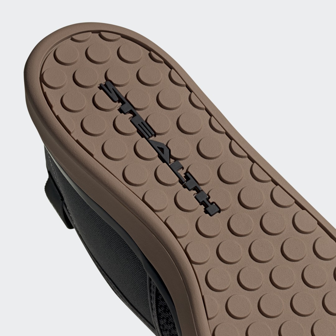 фото Кроссовки-слипоны five ten sleuth mountain bike adidas five ten