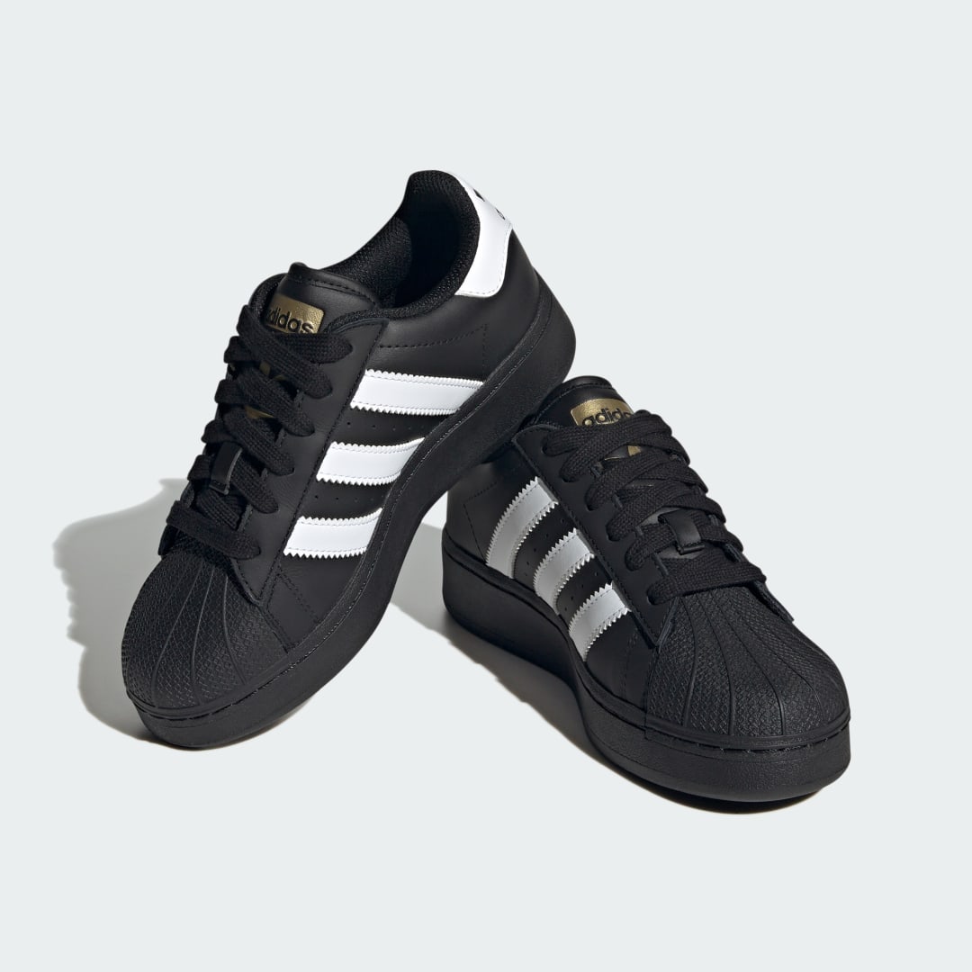 Adidas Superstar sneaker Core Black / Cloud White / Gold Metallic