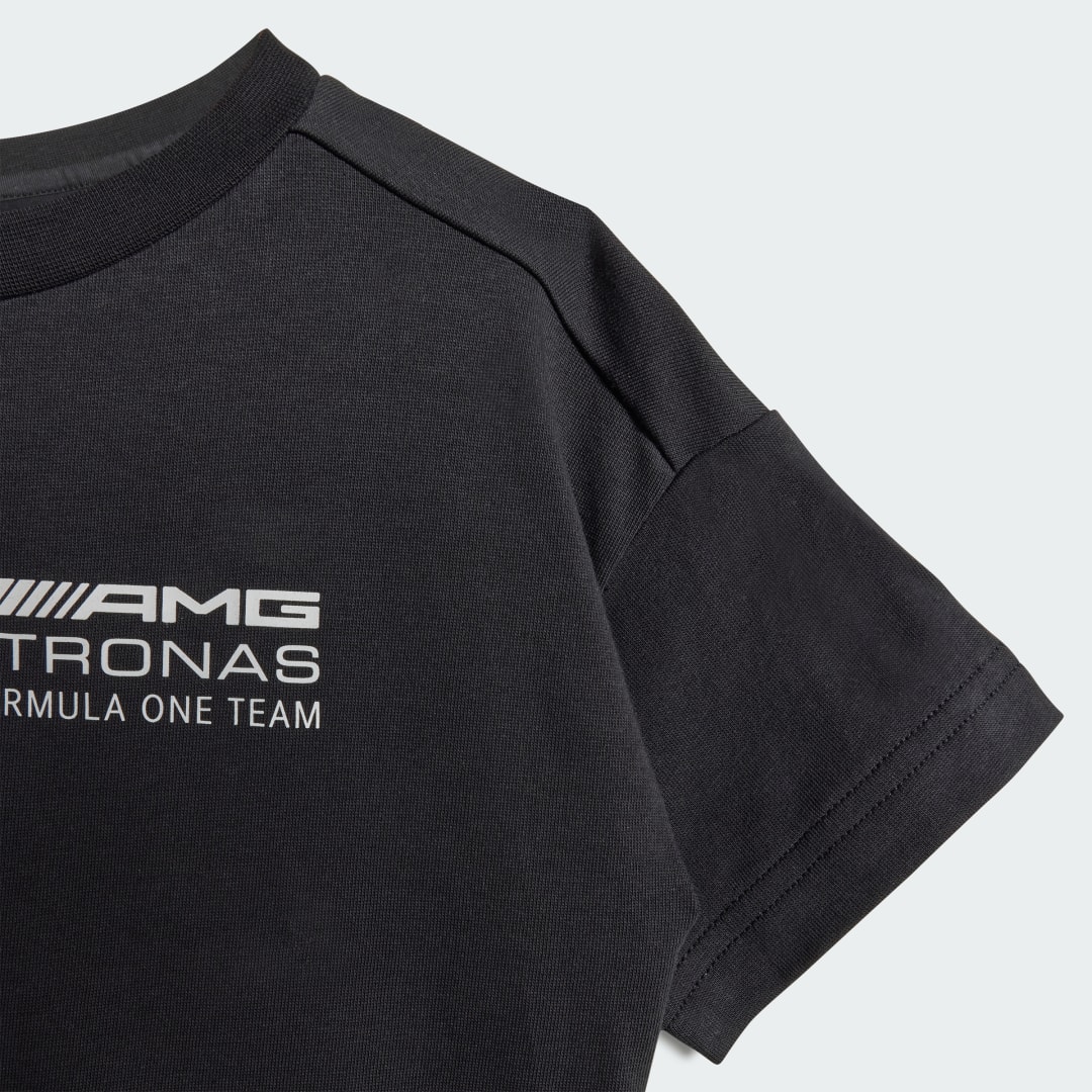 Adidas MERCEDES AMG PETRONAS FORMULA ONE TEAM DNA BABY JOGGINGPAK MET KORTE MOUWEN