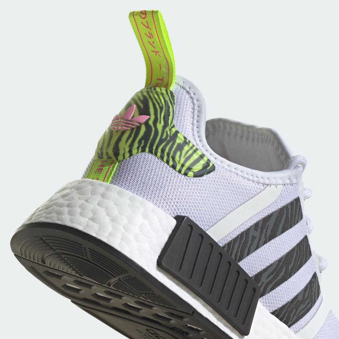 

adidas Tenis NMD_R1 Unisex, Blanco/negro/solar amarillo
