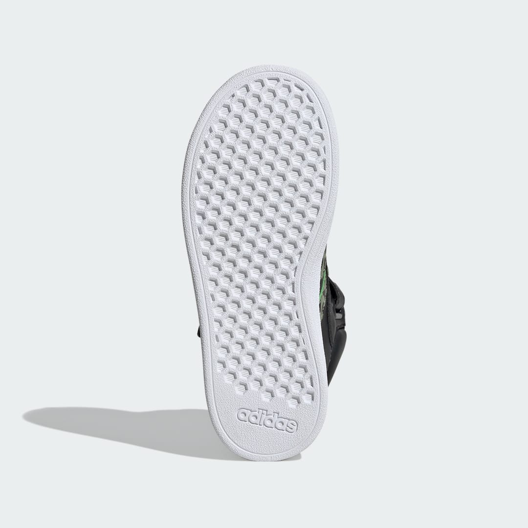 Adidas Disney sneaker Carbon / Tent Green / Semi Spark