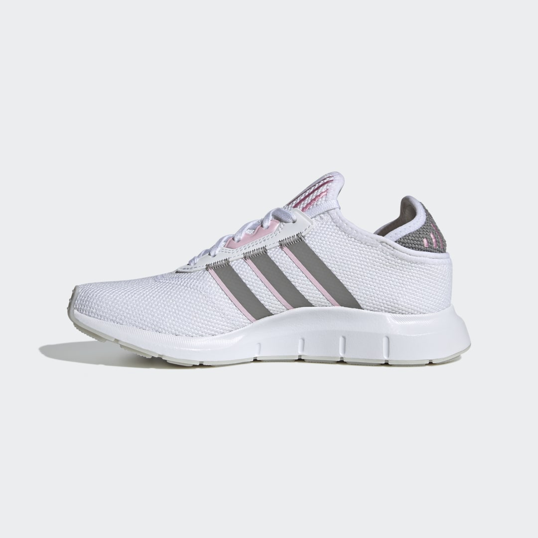 фото Кроссовки swift run x adidas originals