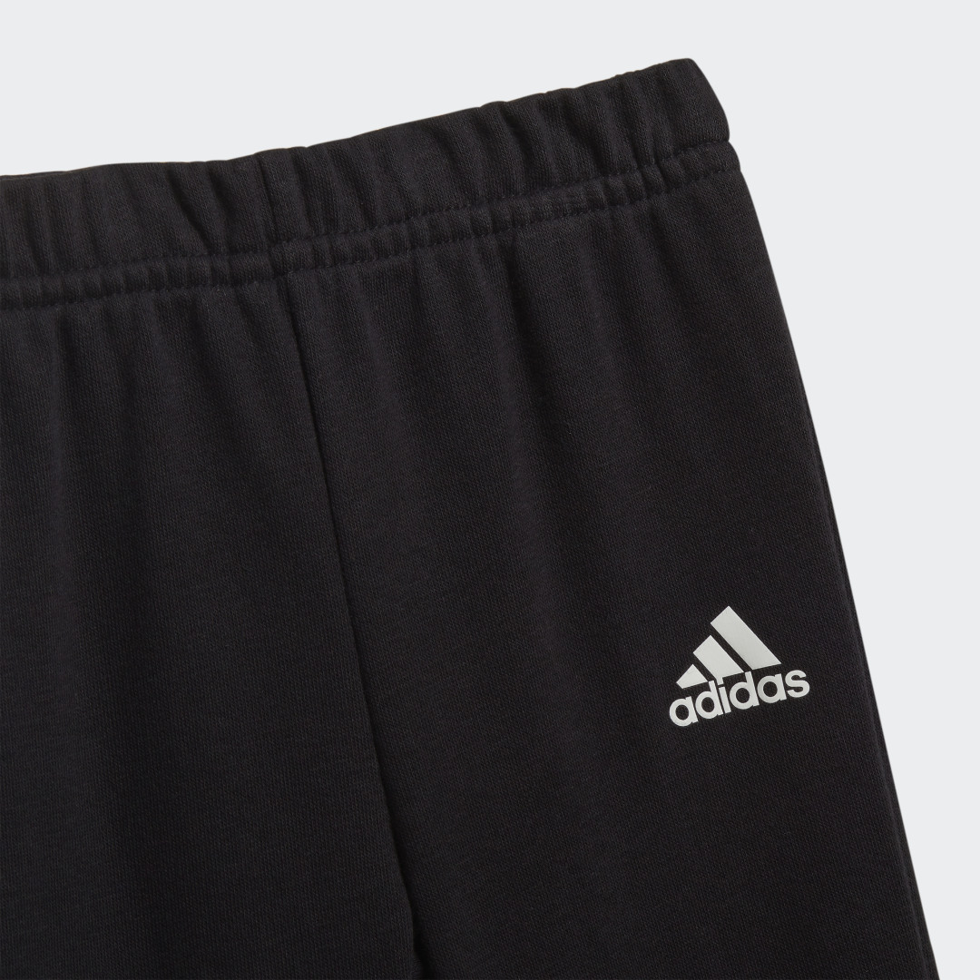 

Buzo y Pantalón adidas Essentials Niño, Blanco