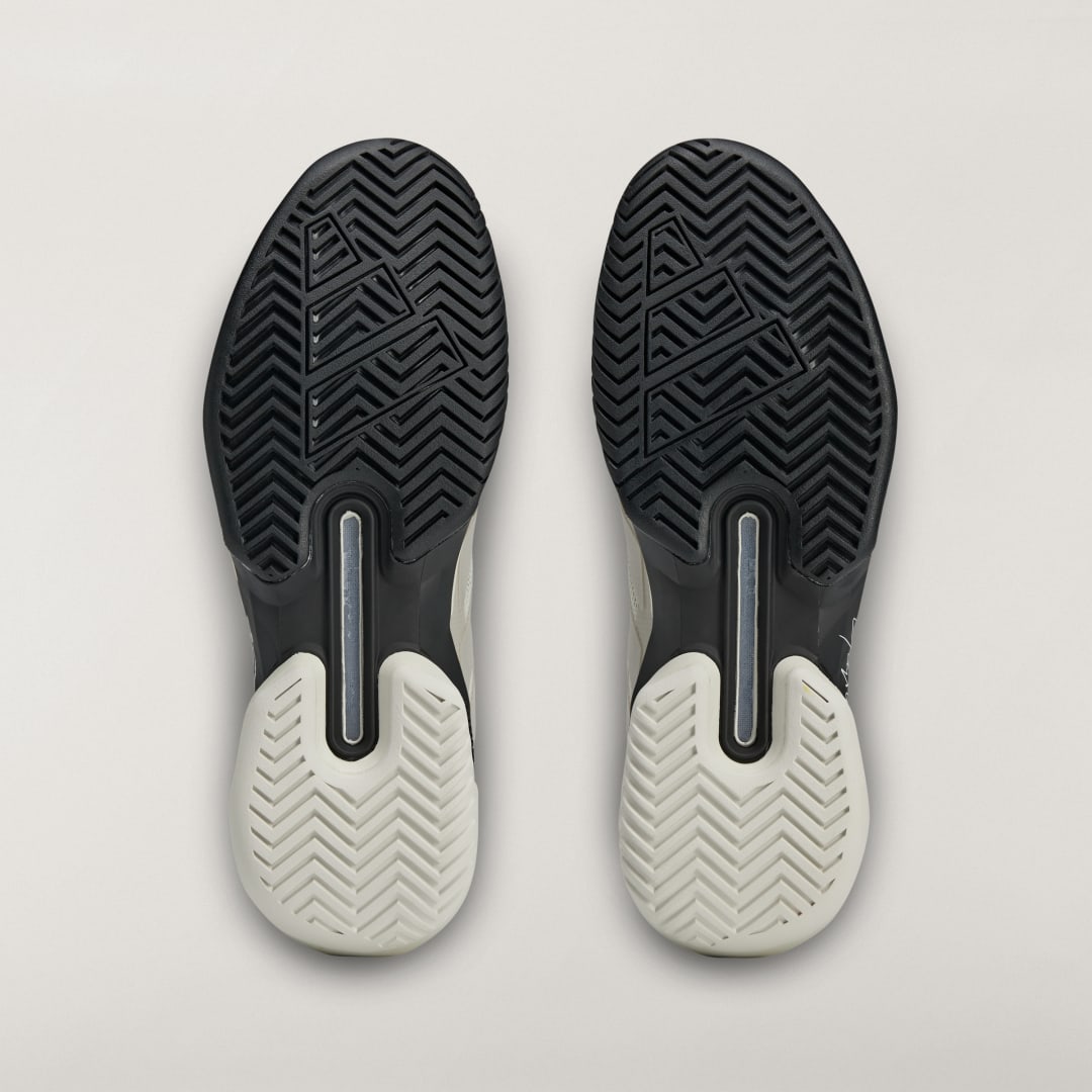 Chaussure de tennis Y 3 Adizero Ubersonic5 - vue 3