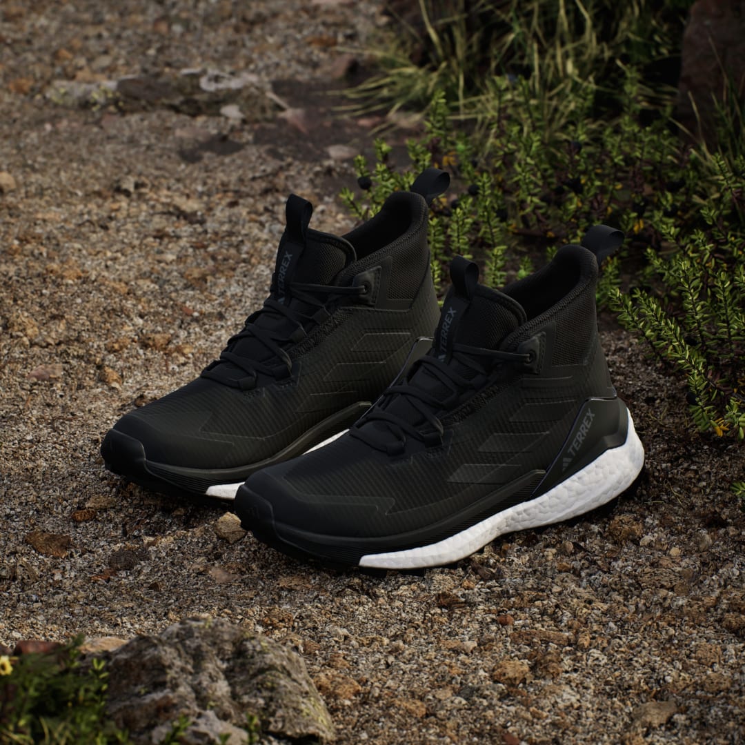 Adidas Free sneaker Core Black / Core Black / Cloud White