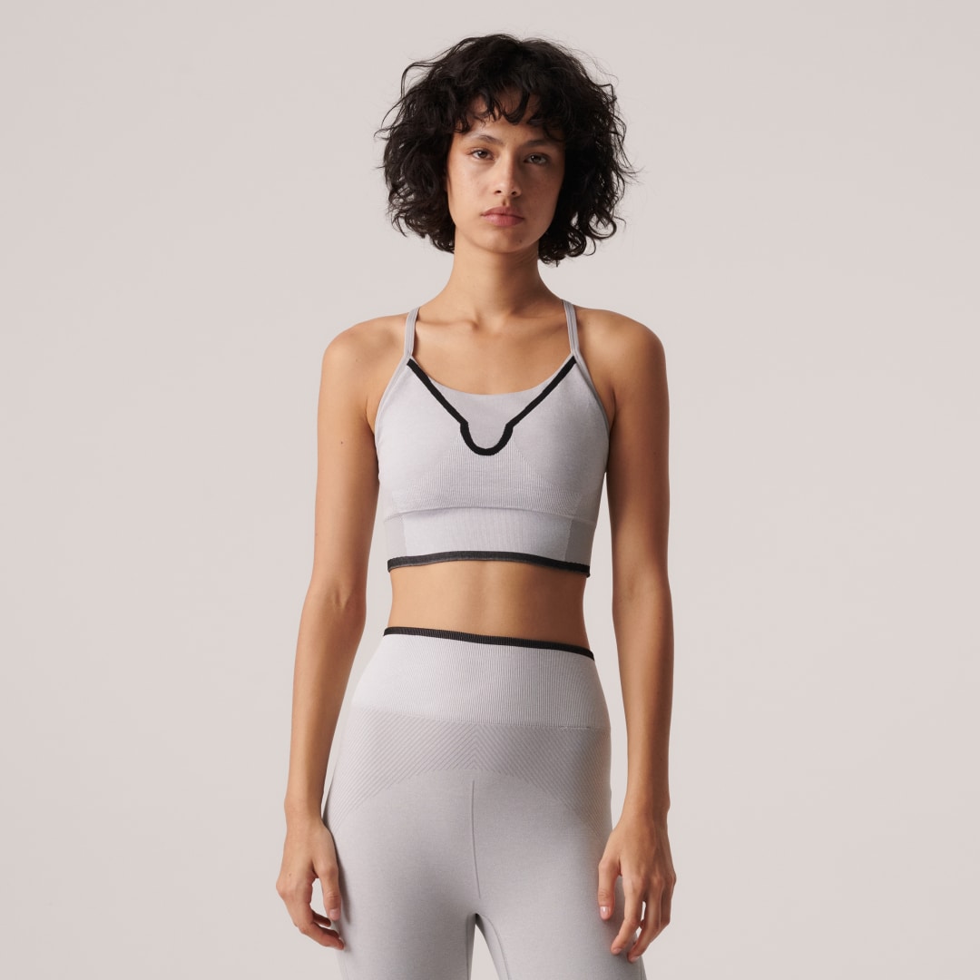 Brassière de sport sans coutures adidas by Stella McCartney TrueStrength Yoga à maintien moyen