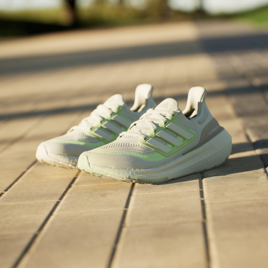 

adidas Tenis Ultraboost Light Mujer, Crystal jade/blanco/verde spark
