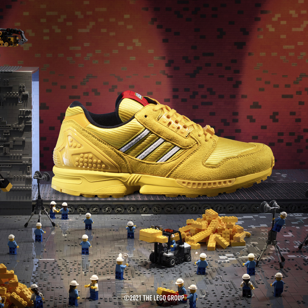 фото Кроссовки adidas zx 8000 x lego®