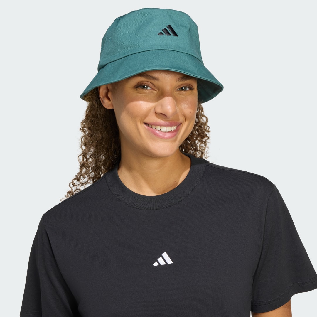 Adidas Sportswear 3-Stripes Leopard Graphic Vissershoedje