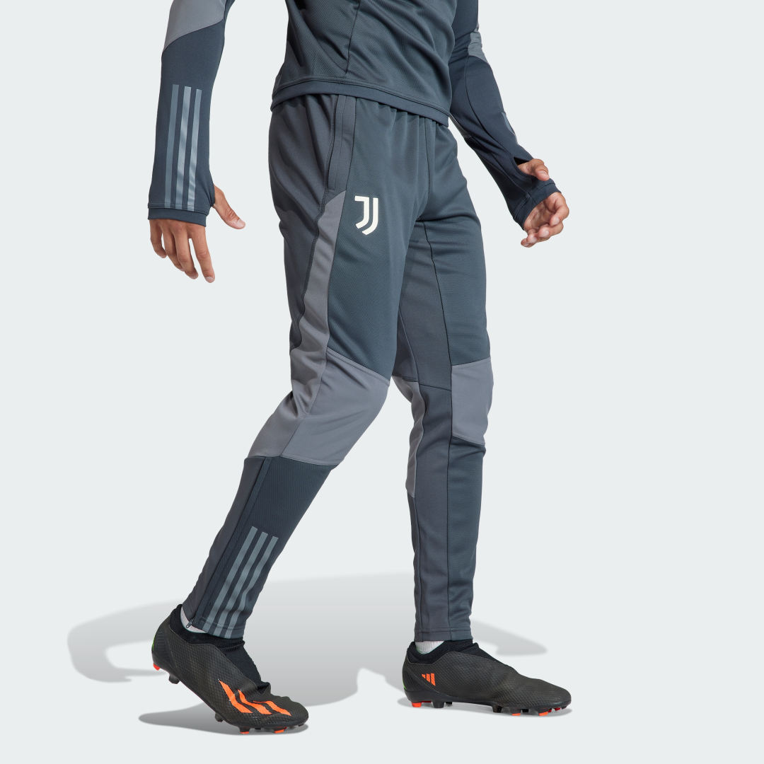 Image of Pantaloni Tiro 23 Winterized Juventus