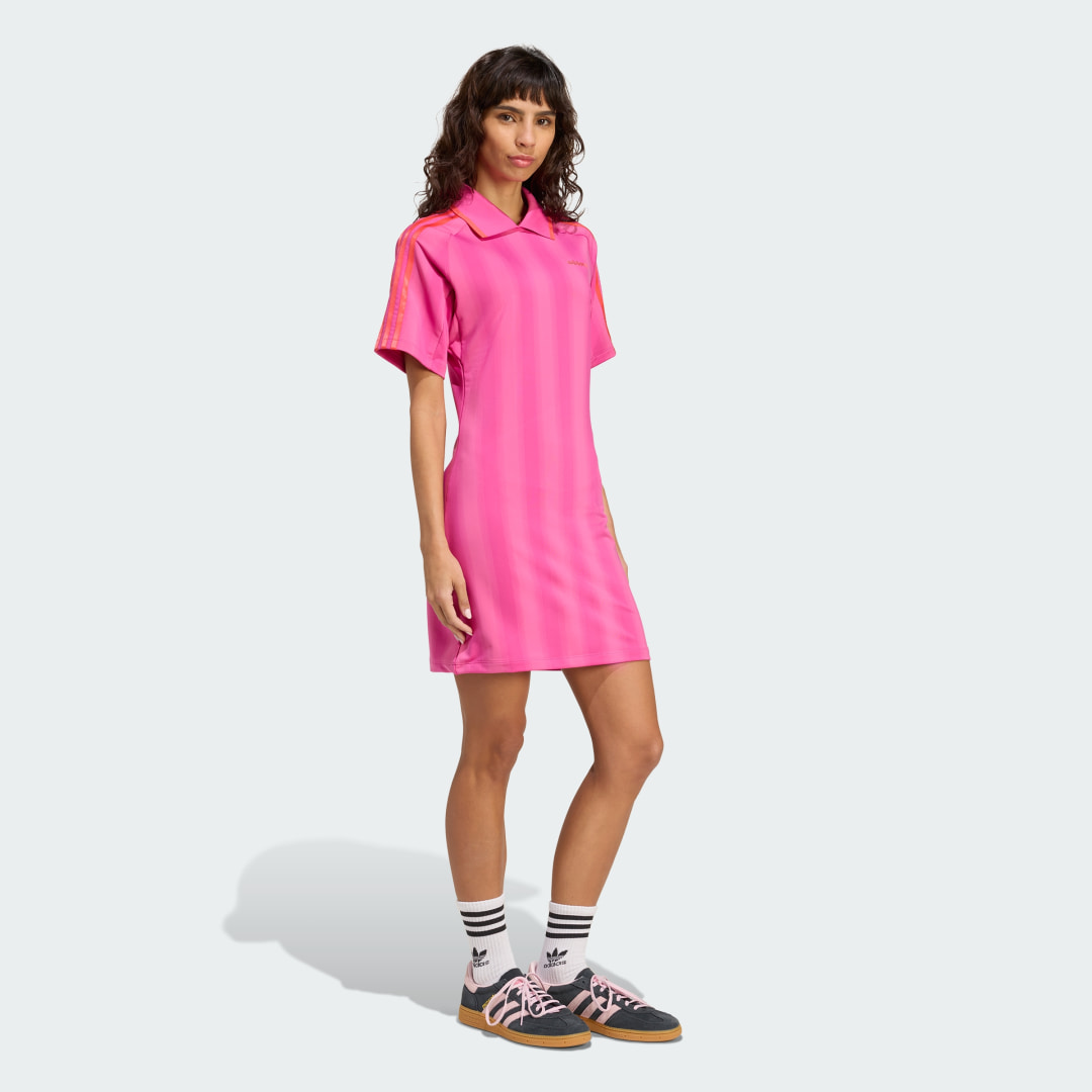 Thumbnail - Football Inspired Graphic Kleid