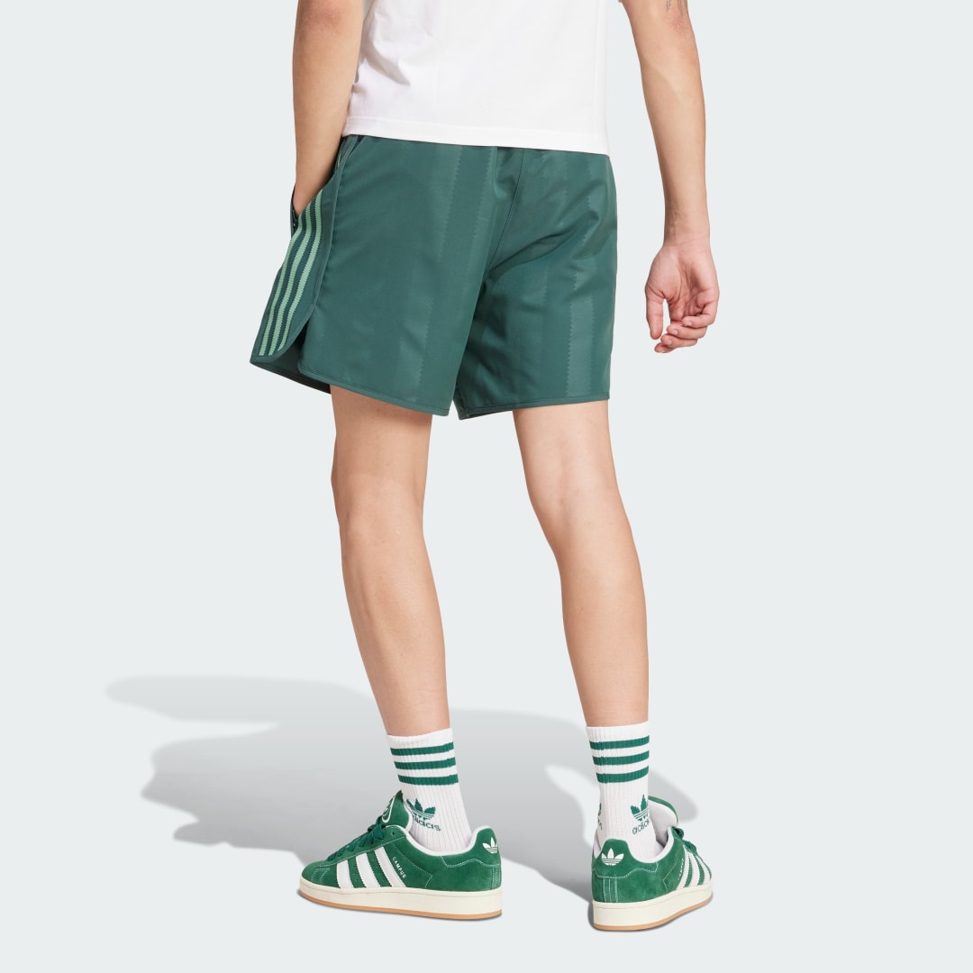 

adidas Shorts Football Hombre, Mineral verde