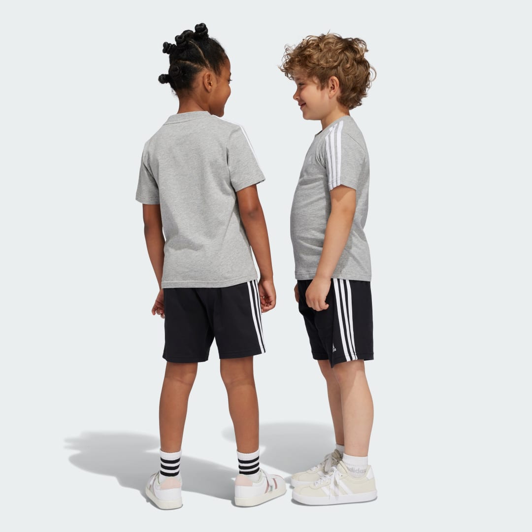 

adidas Conjunto de Camiseta y Shorts Essentials 3-Stripes Niño, Negro