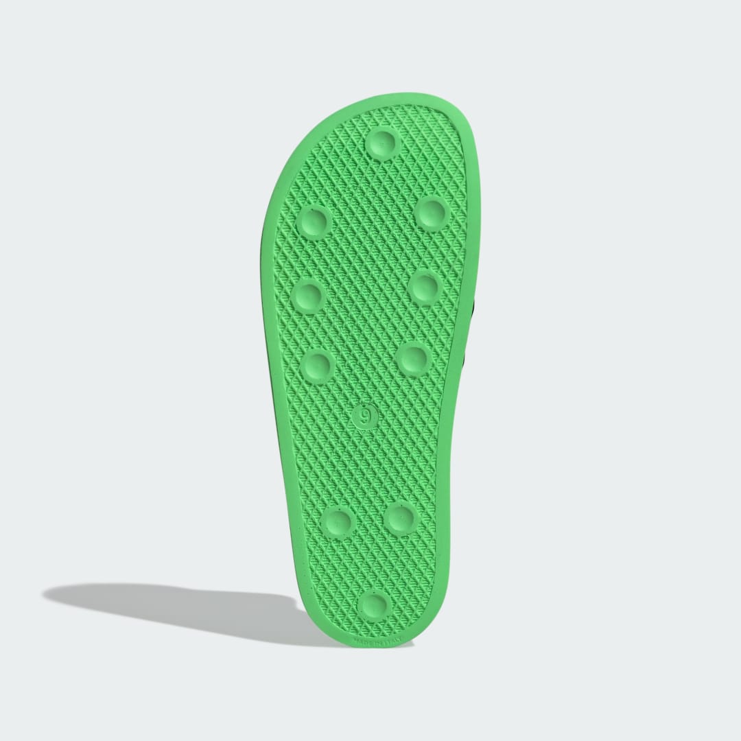Thumbnail - Adilette Slides