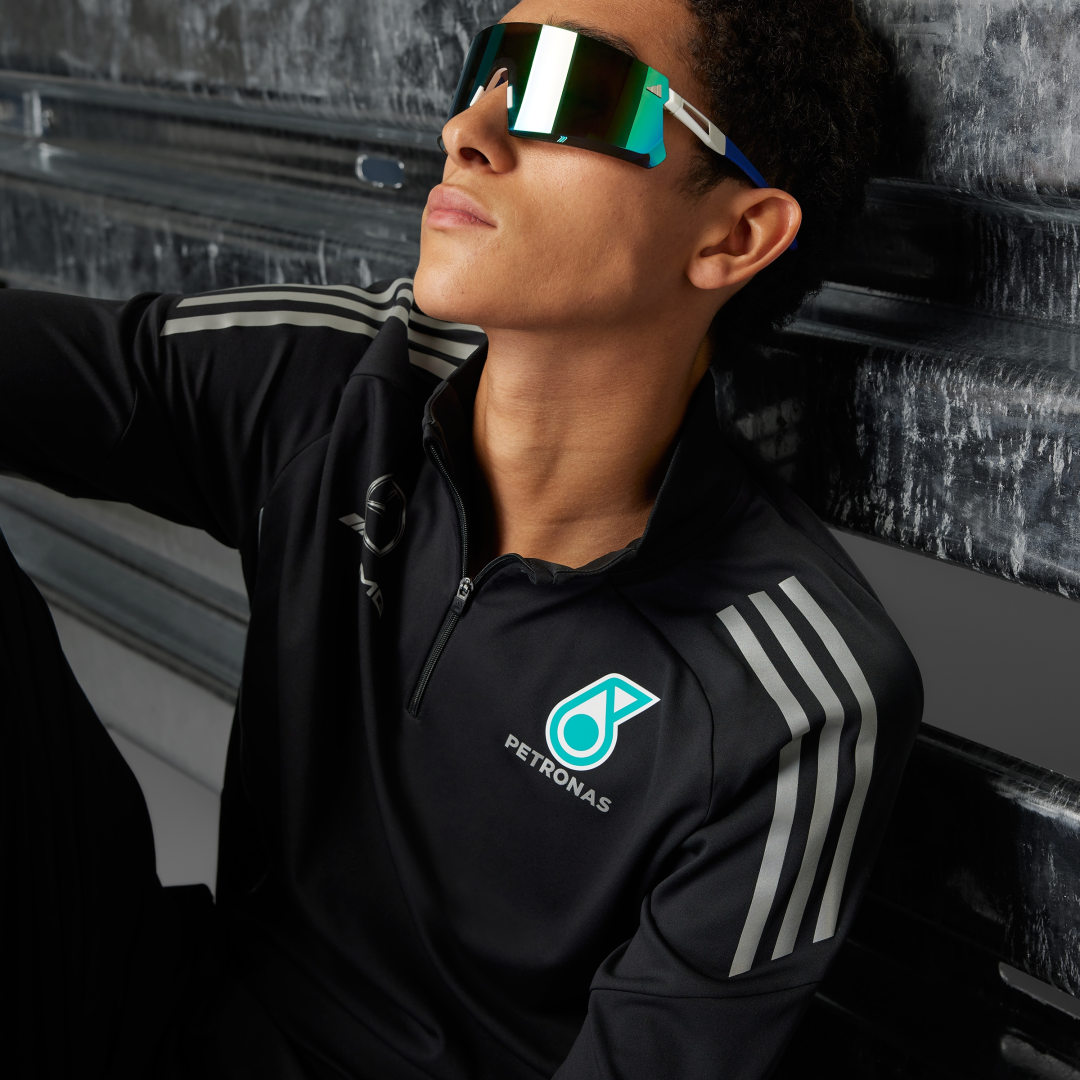 Adidas MERCEDES AMG PETRONAS FORMULA ONE TEAM MECHANICS SHIRT