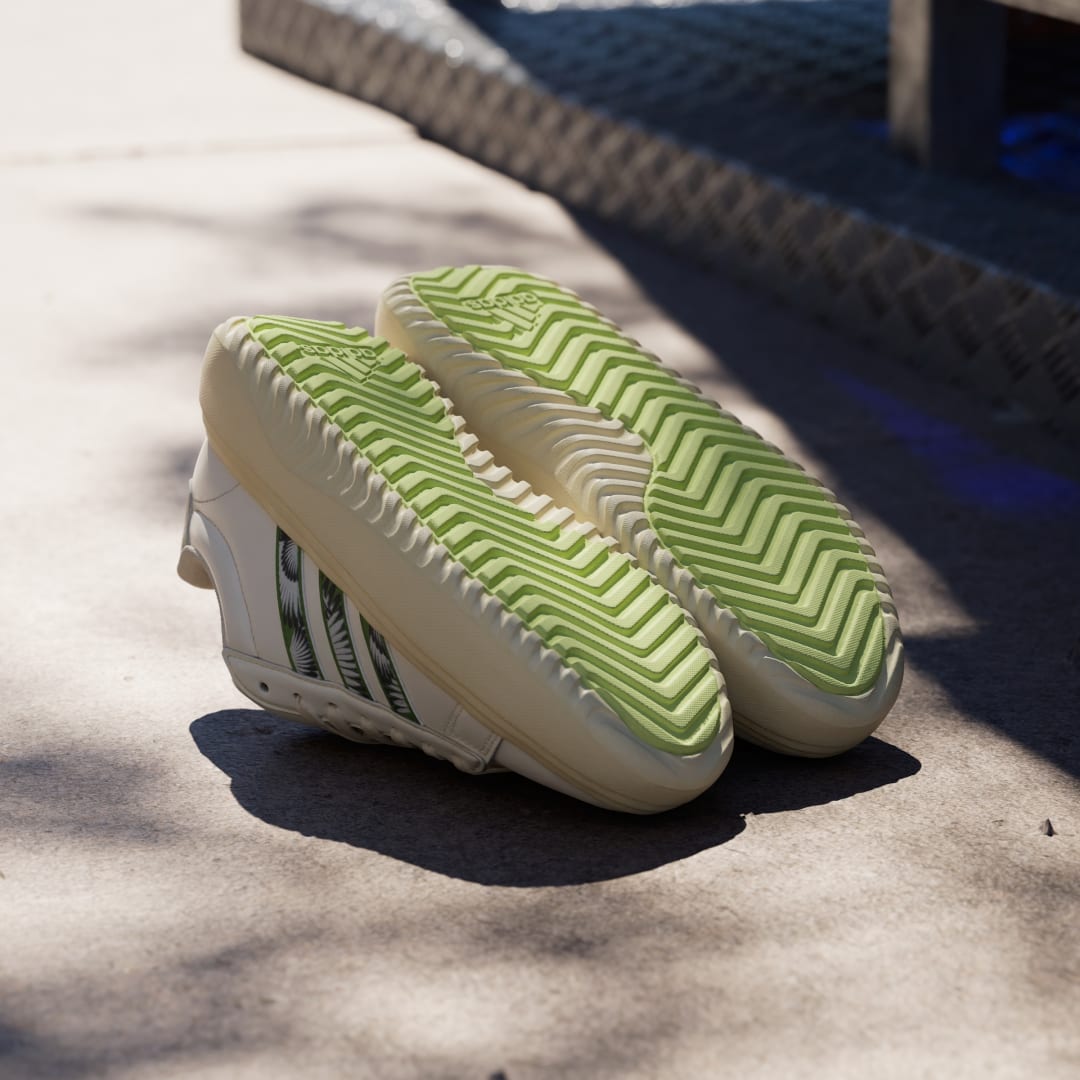 Thumbnail - Grand Court Platform Shoes