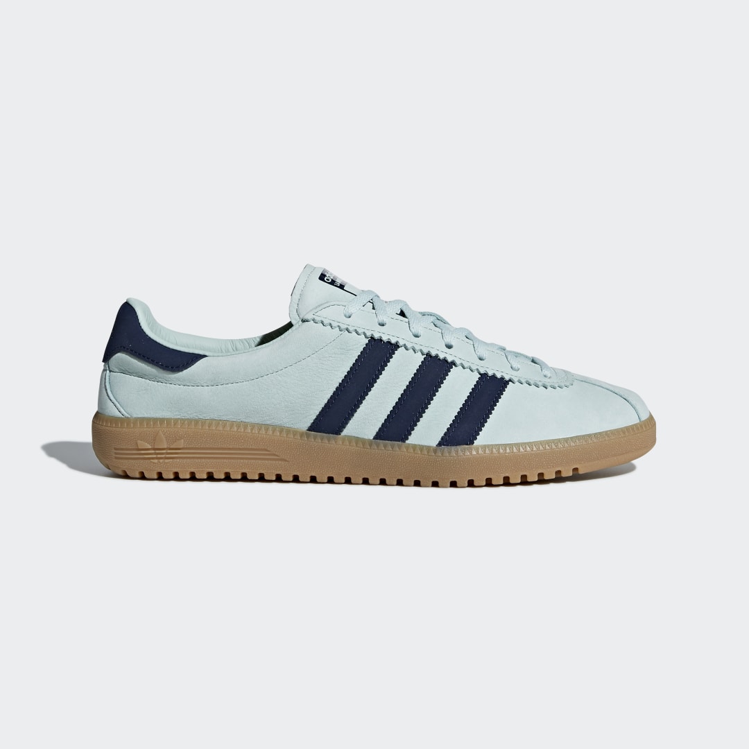 Адидас бермуды. Adidas Bermuda Blue. Adidas Bermuda зеленые. Adidas Originals Bermuda. Кроссовки Bermuda.