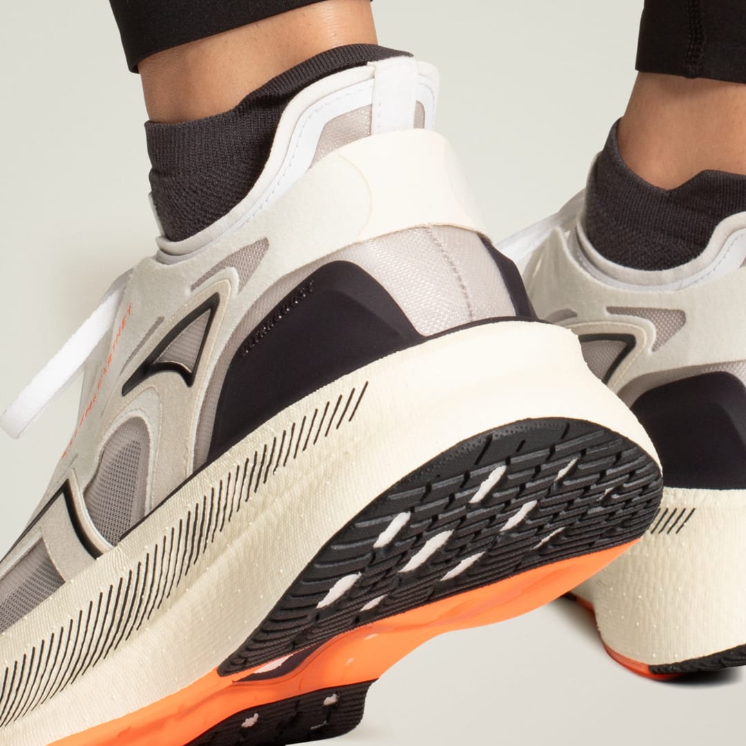 Thumbnail - adidas by Stella McCartney Ultraboost 5 Laufschuh