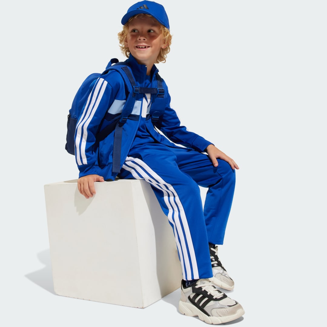 Thumbnail - Seasonal Essentials Tiberio 3-Streifen Tricot Kids Trainingsanzug