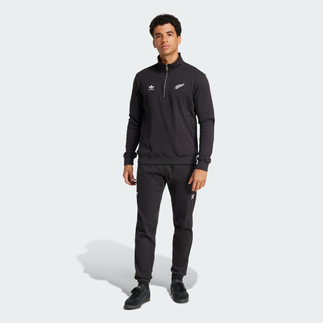 Adidas All Blacks Essentials Waffle Sweatshirt met Halflange Rits