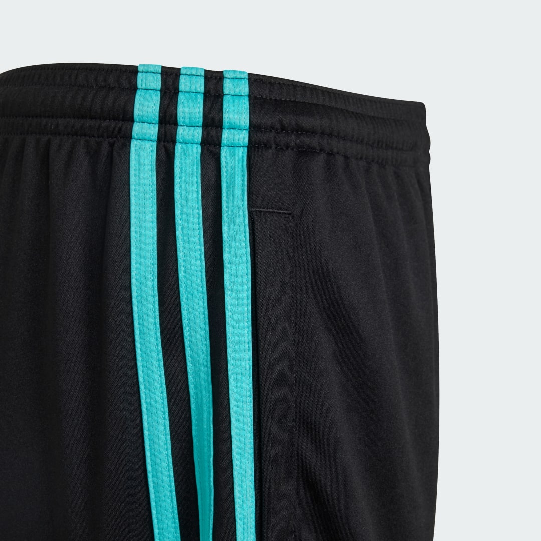 Adidas MERCEDES AMG PETRONAS FORMULA ONE TEAM DNA SHORT