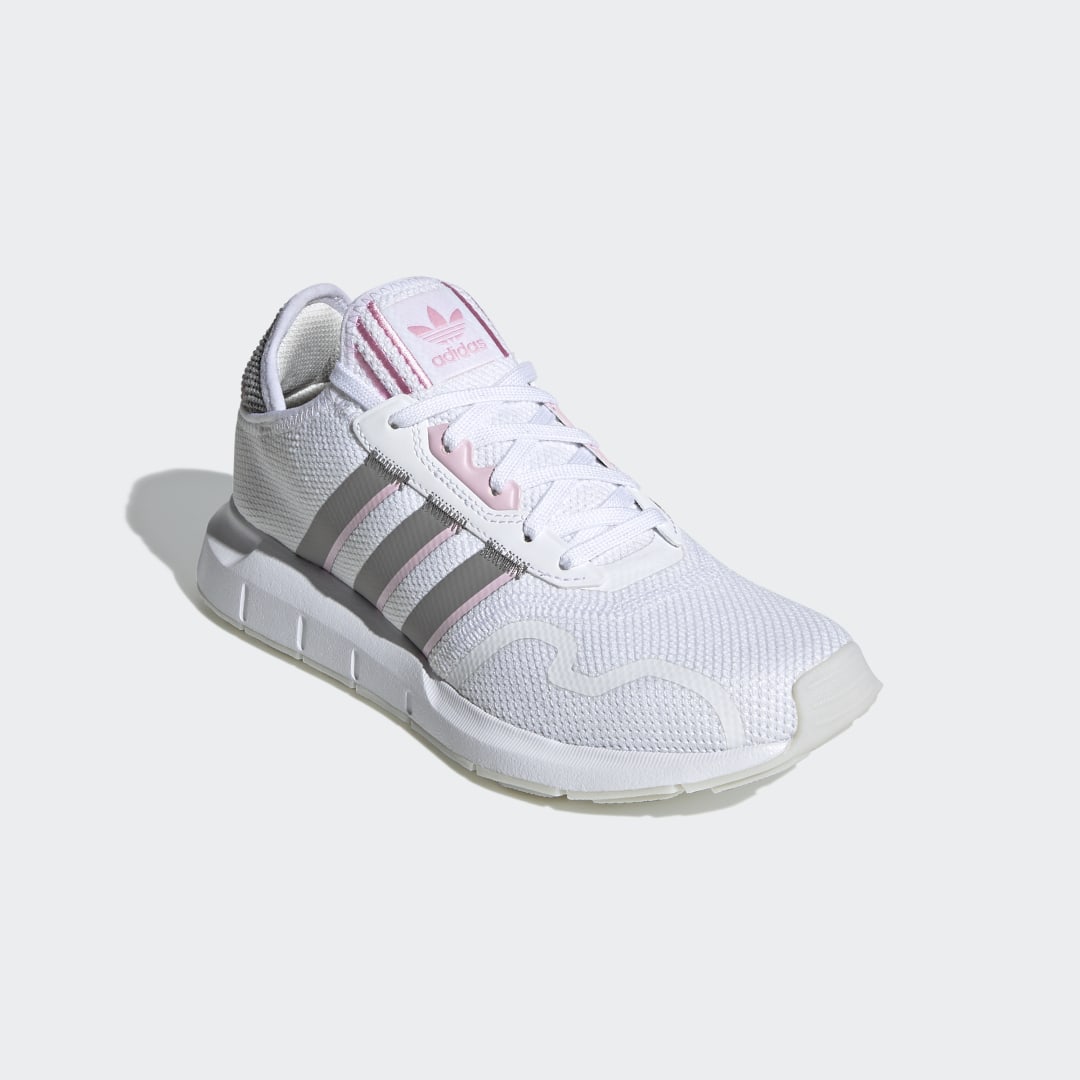 фото Кроссовки swift run x adidas originals