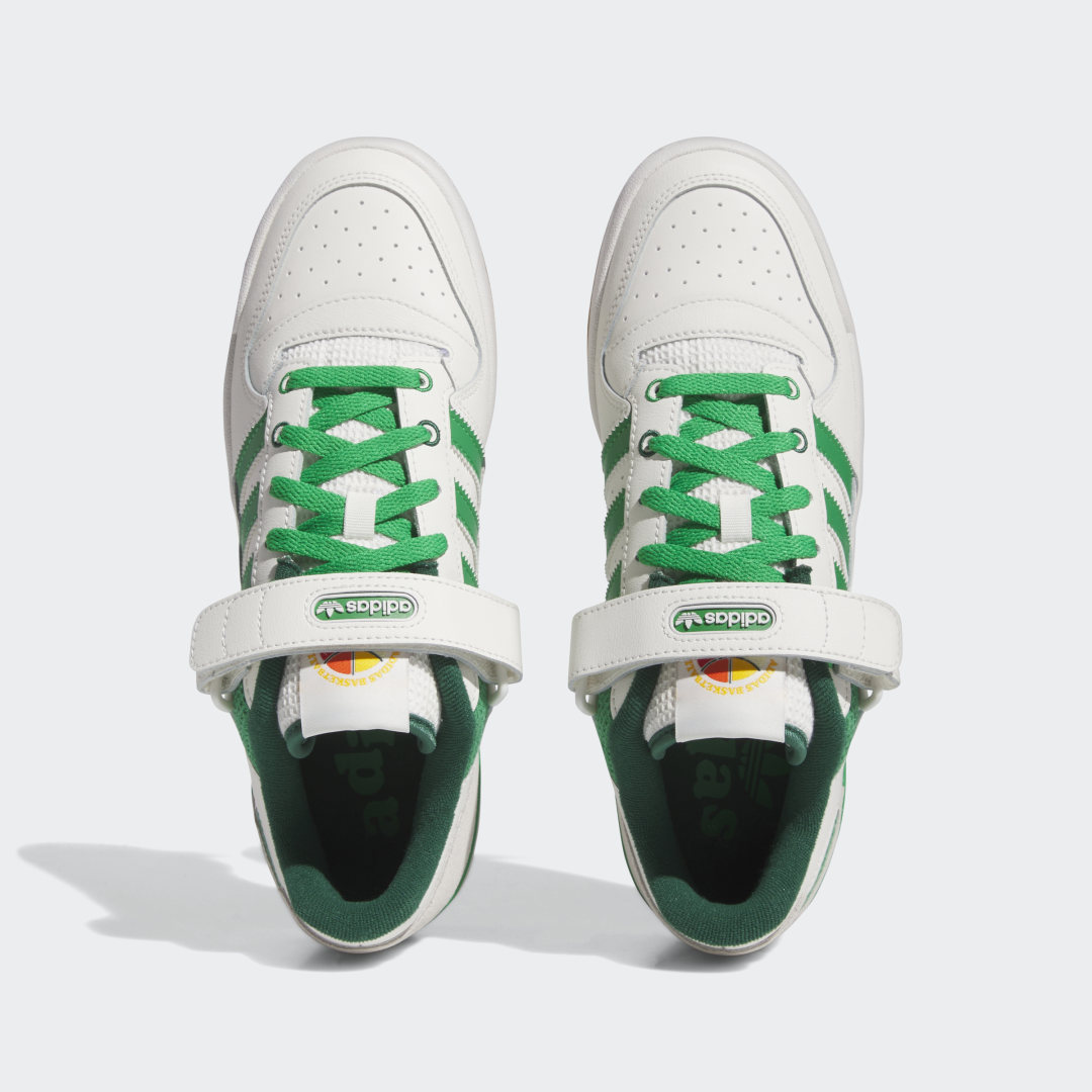 Baskets basses adidas IE7175 - vue 3