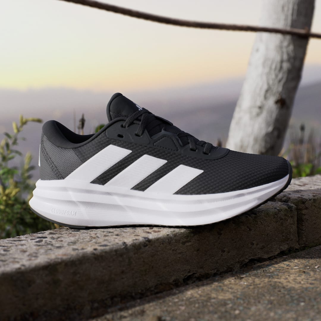 Adidas  sneaker Core Black / Cloud White / Carbon