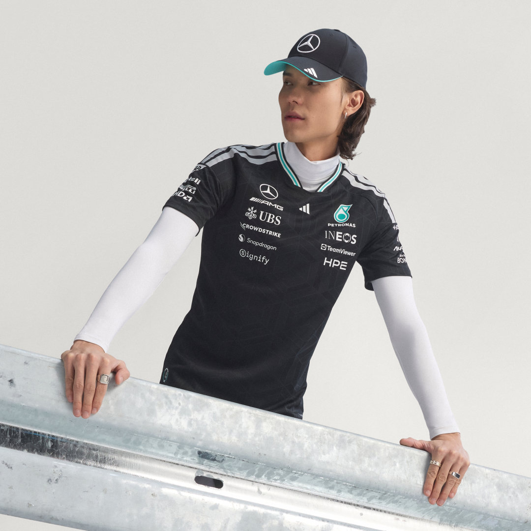 MAILLOT PILOTE MERCEDES AMG PETRONAS FORMULA 1 TEAM AUTHENTIQUE - vue 2