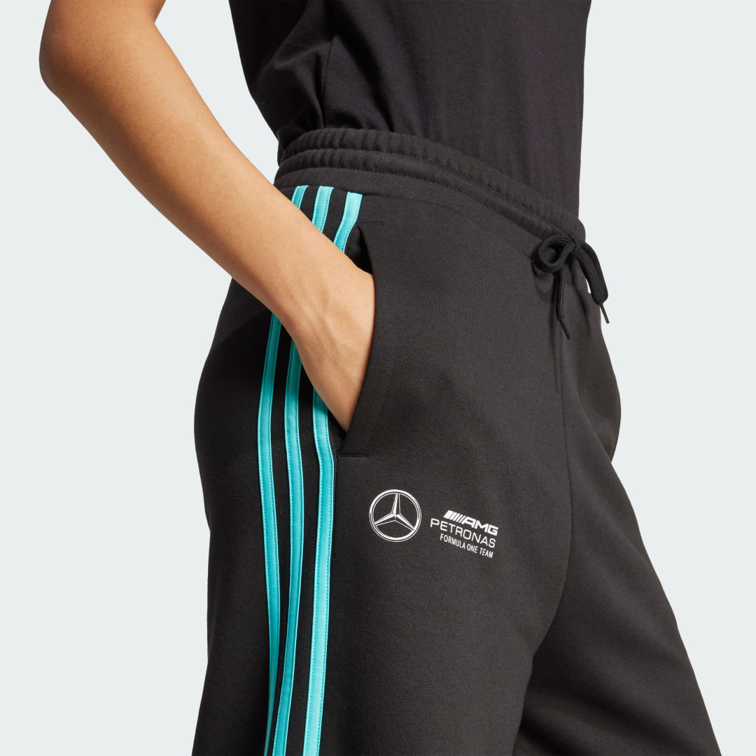 Adidas MERCEDES AMG PETRONAS FORMULA ONE TEAM DNA BROEK